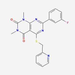 7-(3-Fluorophenyl)-1,3-dimethyl-5-(pyridin-2-ylmethylsulfanyl)pyrimido[4,5-d]pyrimidine-2,4-dione