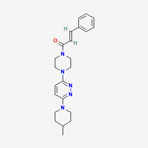 (E)-1-(4-(6-(4-methylpiperidin-1-yl)pyridazin-3-yl)piperazin-1-yl)-3-phenylprop-2-en-1-one