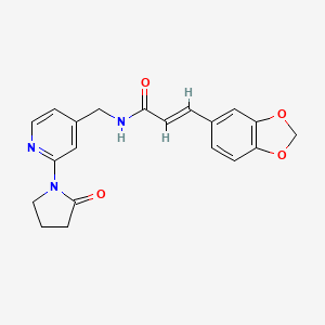 molecular formula C20H19N3O4 B2369001 (2E)-3-(2H-1,3-苯并二氧杂环-5-基)-N-{[2-(2-氧代吡咯烷-1-基)吡啶-4-基]甲基}丙-2-烯酰胺 CAS No. 2097939-77-8