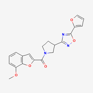 molecular formula C20H17N3O5 B2369085 (3-(5-(Furan-2-yl)-1,2,4-oxadiazol-3-yl)pyrrolidin-1-yl)(7-methoxybenzofuran-2-yl)methanone CAS No. 2034289-23-9