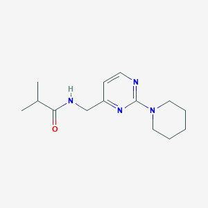 molecular formula C14H22N4O B2369218 N-((2-(piperidin-1-yl)pyrimidin-4-yl)methyl)isobutyramide CAS No. 1797656-78-0