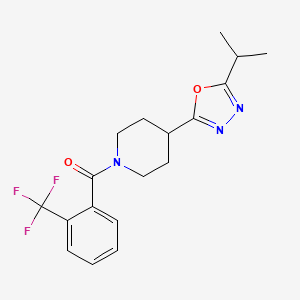 molecular formula C18H20F3N3O2 B2369348 (4-(5-异丙基-1,3,4-恶二唑-2-基)哌啶-1-基)(2-(三氟甲基)苯基)甲酮 CAS No. 1170021-19-8