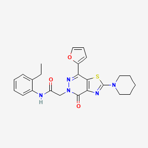 N-(2-ethylphenyl)-2-(7-(furan-2-yl)-4-oxo-2-(piperidin-1-yl)thiazolo[4,5-d]pyridazin-5(4H)-yl)acetamide