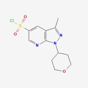 molecular formula C12H14ClN3O3S B2369914 3-methyl-1-(oxan-4-yl)-1H-pyrazolo[3,4-b]pyridine-5-sulfonyl chloride CAS No. 1909324-80-6