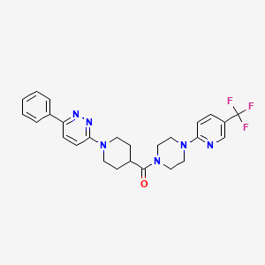 molecular formula C26H27F3N6O B2370023 (1-(6-Phenylpyridazin-3-yl)piperidin-4-yl)(4-(5-(trifluoromethyl)pyridin-2-yl)piperazin-1-yl)methanone CAS No. 1251610-12-4