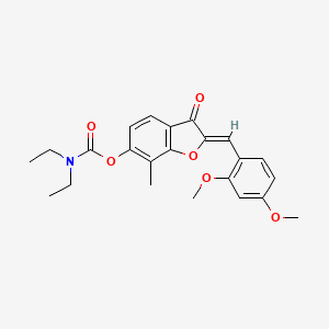 molecular formula C23H25NO6 B2370394 (Z)-2-(2,4-dimethoxybenzylidene)-7-methyl-3-oxo-2,3-dihydrobenzofuran-6-yl diethylcarbamate CAS No. 896837-01-7