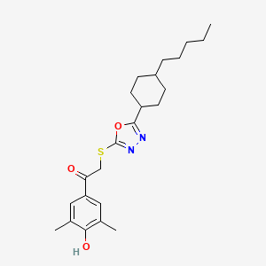 1-(4-Hydroxy-3,5-dimethylphenyl)-2-{[5-(4-pentylcyclohexyl)-1,3,4-oxadiazol-2-yl]sulfanyl}-1-ethanone
