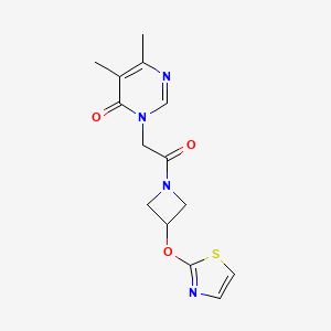 molecular formula C14H16N4O3S B2371401 5,6-dimethyl-3-(2-oxo-2-(3-(thiazol-2-yloxy)azetidin-1-yl)ethyl)pyrimidin-4(3H)-one CAS No. 1705870-02-5