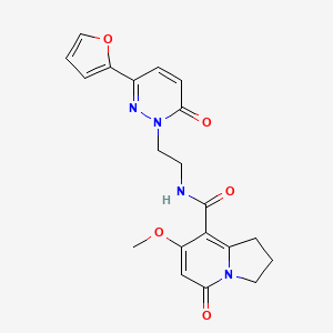 molecular formula C20H20N4O5 B2371568 N-(2-(3-(furan-2-yl)-6-oxopyridazin-1(6H)-yl)ethyl)-7-methoxy-5-oxo-1,2,3,5-tetrahydroindolizine-8-carboxamide CAS No. 2034329-02-5