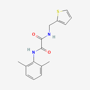 molecular formula C15H16N2O2S B2371810 N'-(2,6-dimetilfenil)-N-(tiofen-2-ilmetil)oxamida CAS No. 898374-88-4