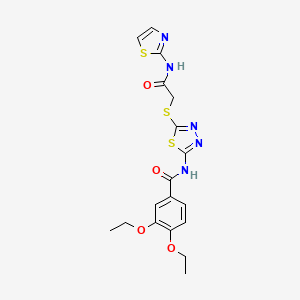 molecular formula C18H19N5O4S3 B2372403 3,4-二乙氧基-N-(5-((2-氧代-2-(噻唑-2-基氨基)乙基)硫)-1,3,4-噻二唑-2-基)苯甲酰胺 CAS No. 477214-76-9