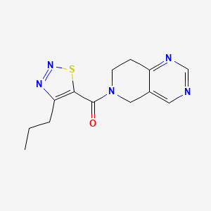 molecular formula C13H15N5OS B2373044 (7,8-dihydropyrido[4,3-d]pyrimidin-6(5H)-yl)(4-propyl-1,2,3-thiadiazol-5-yl)methanone CAS No. 1797020-12-2