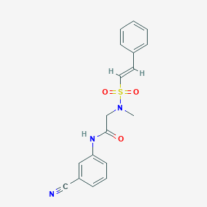 molecular formula C18H17N3O3S B2373245 N-(3-cyanophenyl)-2-[methyl-[(E)-2-phenylethenyl]sulfonylamino]acetamide CAS No. 924856-32-6