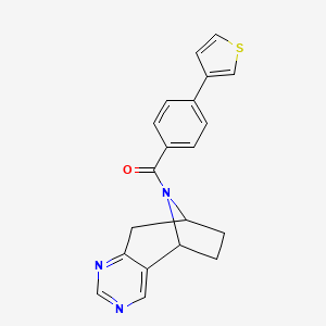 molecular formula C20H17N3OS B2373493 ((5R,8S)-6,7,8,9-四氢-5H-5,8-亚胺环庚并[d]嘧啶-10-基)(4-(噻吩-3-基)苯基)甲酮 CAS No. 2062348-72-3