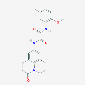 molecular formula C22H23N3O4 B2374276 N1-(2-methoxy-5-methylphenyl)-N2-(3-oxo-1,2,3,5,6,7-hexahydropyrido[3,2,1-ij]quinolin-9-yl)oxalamide CAS No. 898438-42-1