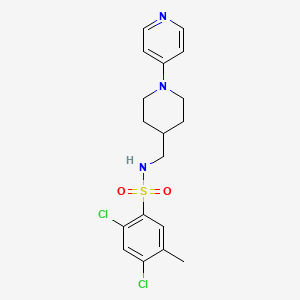 molecular formula C18H21Cl2N3O2S B2375283 2,4-dichloro-5-methyl-N-((1-(pyridin-4-yl)piperidin-4-yl)methyl)benzenesulfonamide CAS No. 2034319-66-7