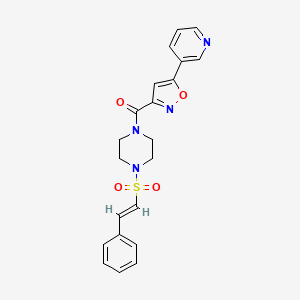 molecular formula C21H20N4O4S B2375325 [4-[(E)-2-苯乙烯基]磺酰基哌嗪-1-基]-(5-吡啶-3-基-1,2-恶唑-3-基)甲苯酮 CAS No. 1322937-47-2