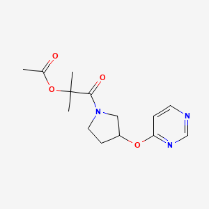 molecular formula C14H19N3O4 B2375620 2-甲基-1-氧代-1-(3-(嘧啶-4-氧基)吡咯烷-1-基)丙烷-2-基乙酸酯 CAS No. 2034328-10-2