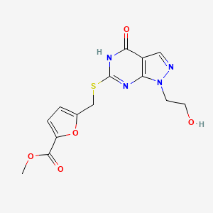methyl 5-(((1-(2-hydroxyethyl)-4-oxo-4,5-dihydro-1H-pyrazolo[3,4-d]pyrimidin-6-yl)thio)methyl)furan-2-carboxylate