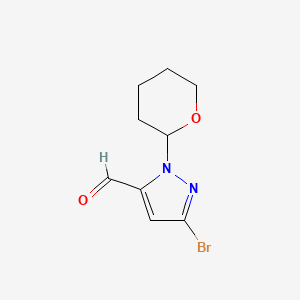 molecular formula C9H11BrN2O2 B2376583 3-溴-1-(氧杂-2-基)-1H-吡唑-5-甲醛 CAS No. 2227206-50-8