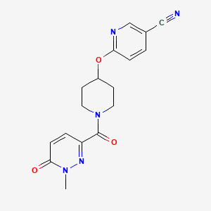 6-((1-(1-Methyl-6-oxo-1,6-dihydropyridazine-3-carbonyl)piperidin-4-yl)oxy)nicotinonitrile