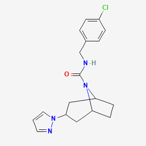 molecular formula C18H21ClN4O B2378277 (1R,5S)-N-(4-氯苄基)-3-(1H-吡唑-1-基)-8-氮杂双环[3.2.1]辛烷-8-羧酰胺 CAS No. 2310152-85-1