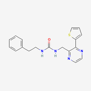 molecular formula C18H18N4OS B2379318 1-Phenethyl-3-((3-(thiophen-2-yl)pyrazin-2-yl)methyl)urea CAS No. 2034241-05-7