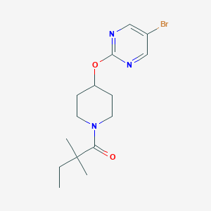 molecular formula C15H22BrN3O2 B2379835 1-[4-(5-Bromopyrimidin-2-yl)oxypiperidin-1-yl]-2,2-dimethylbutan-1-one CAS No. 2380098-52-0
