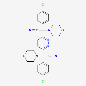 molecular formula C28H26Cl2N6O2 B2379941 2-(4-Chlorophenyl)-2-[6-[(4-chlorophenyl)-cyano-morpholin-4-ylmethyl]pyridazin-3-yl]-2-morpholin-4-ylacetonitrile CAS No. 439111-85-0