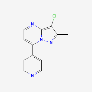 molecular formula C12H9ClN4 B2380980 3-Chloro-2-methyl-7-(4-pyridinyl)pyrazolo[1,5-a]pyrimidine CAS No. 439097-29-7