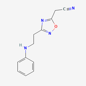 molecular formula C12H12N4O B2381574 2-{3-[2-(Phenylamino)ethyl]-1,2,4-oxadiazol-5-yl}acetonitrile CAS No. 857041-73-7