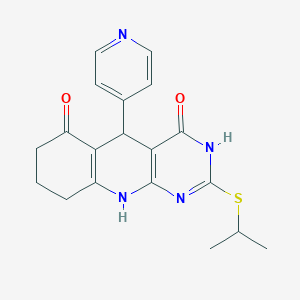 molecular formula C19H20N4O2S B2381678 2-(isopropylthio)-5-(pyridin-4-yl)-7,8,9,10-tetrahydropyrimido[4,5-b]quinoline-4,6(3H,5H)-dione CAS No. 627046-53-1
