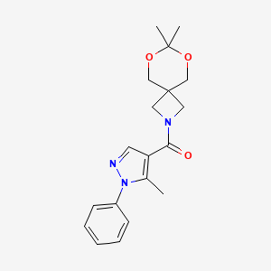 molecular formula C19H23N3O3 B2383153 (7,7-二甲基-6,8-二氧杂-2-氮杂螺[3.5]壬烷-2-基)(5-甲基-1-苯基-1H-吡唑-4-基)甲酮 CAS No. 1396684-88-0