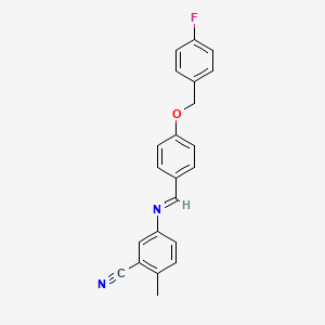 molecular formula C22H17FN2O B2383556 5-[{（4-[(4-氟苄氧基）苯基}亚甲基）氨基]-2-甲基苯甲腈 CAS No. 297150-11-9