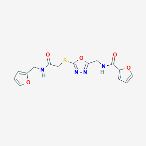molecular formula C15H14N4O5S B2383636 N-((5-((2-((furan-2-ylmethyl)amino)-2-oxoethyl)thio)-1,3,4-oxadiazol-2-yl)methyl)furan-2-carboxamide CAS No. 851862-31-2