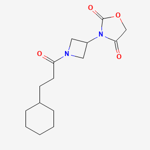 molecular formula C15H22N2O4 B2384853 3-(1-(3-Cyclohexylpropanoyl)azetidin-3-yl)oxazolidine-2,4-dione CAS No. 2034382-37-9