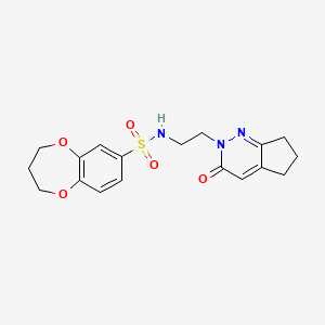 molecular formula C18H21N3O5S B2385121 N-(2-(3-oxo-3,5,6,7-tetrahydro-2H-cyclopenta[c]pyridazin-2-yl)ethyl)-3,4-dihydro-2H-benzo[b][1,4]dioxepine-7-sulfonamide CAS No. 2034227-28-4