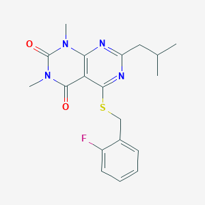 molecular formula C19H21FN4O2S B2385508 5-[(2-Fluorophenyl)methylsulfanyl]-1,3-dimethyl-7-(2-methylpropyl)pyrimido[4,5-d]pyrimidine-2,4-dione CAS No. 893903-72-5