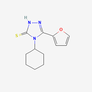 molecular formula C12H15N3OS B2386103 4-cyclohexyl-5-(furan-2-yl)-4H-1,2,4-triazole-3-thiol CAS No. 259154-01-3