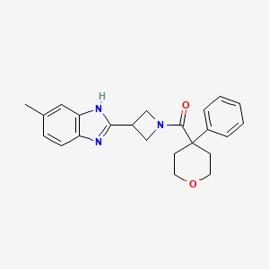 molecular formula C23H25N3O2 B2386119 (3-(5-methyl-1H-benzo[d]imidazol-2-yl)azetidin-1-yl)(4-phenyltetrahydro-2H-pyran-4-yl)methanone CAS No. 1396851-53-8