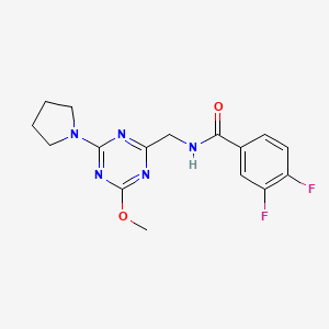 molecular formula C16H17F2N5O2 B2386382 3,4-二氟-N-((4-甲氧基-6-(吡咯烷-1-基)-1,3,5-三嗪-2-基)甲基)苯甲酰胺 CAS No. 2034351-42-1