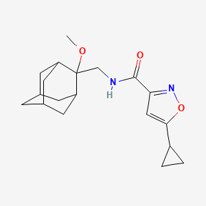 molecular formula C19H26N2O3 B2386708 5-环丙基-N-(((1R,3S,5r,7r)-2-甲氧基孔雀石-2-基)甲基)异噁唑-3-甲酰胺 CAS No. 1797887-72-9