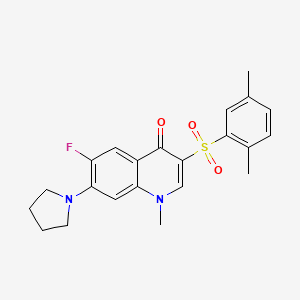molecular formula C22H23FN2O3S B2386762 3-[(2,5-dimethylphenyl)sulfonyl]-6-fluoro-1-methyl-7-(1-pyrrolidinyl)-4(1H)-quinolinone CAS No. 892779-61-2