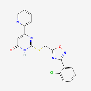 molecular formula C18H12ClN5O2S B2386765 2-({[3-(2-Chlorophenyl)-1,2,4-oxadiazol-5-yl]methyl}sulfanyl)-6-(2-pyridyl)-4-pyrimidinol CAS No. 1021256-05-2