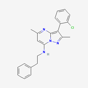 molecular formula C22H21ClN4 B2386905 3-(2-chlorophenyl)-2,5-dimethyl-N-(2-phenylethyl)pyrazolo[1,5-a]pyrimidin-7-amine CAS No. 890632-80-1