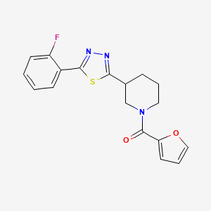 molecular formula C18H16FN3O2S B2387999 (3-(5-(2-Fluorophenyl)-1,3,4-thiadiazol-2-yl)piperidin-1-yl)(furan-2-yl)methanone CAS No. 1172061-35-6
