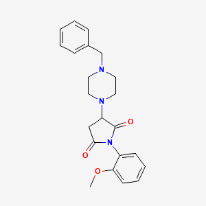 molecular formula C22H25N3O3 B2388108 3-(4-Benzylpiperazin-1-yl)-1-(2-methoxyphenyl)pyrrolidine-2,5-dione CAS No. 299408-83-6