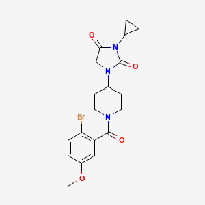 molecular formula C19H22BrN3O4 B2389329 1-[1-(2-ブロモ-5-メトキシベンゾイル)ピペリジン-4-イル]-3-シクロプロピルイミダゾリジン-2,4-ジオン CAS No. 2097917-72-9