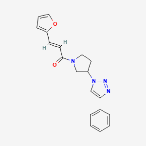 molecular formula C19H18N4O2 B2389545 (E)-3-(furan-2-yl)-1-(3-(4-phenyl-1H-1,2,3-triazol-1-yl)pyrrolidin-1-yl)prop-2-en-1-one CAS No. 2035018-03-0