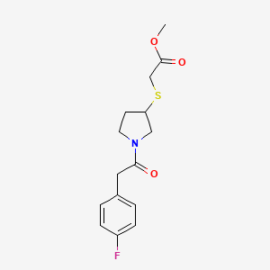 molecular formula C15H18FNO3S B2389652 Methyl 2-((1-(2-(4-fluorophenyl)acetyl)pyrrolidin-3-yl)thio)acetate CAS No. 1795493-06-9